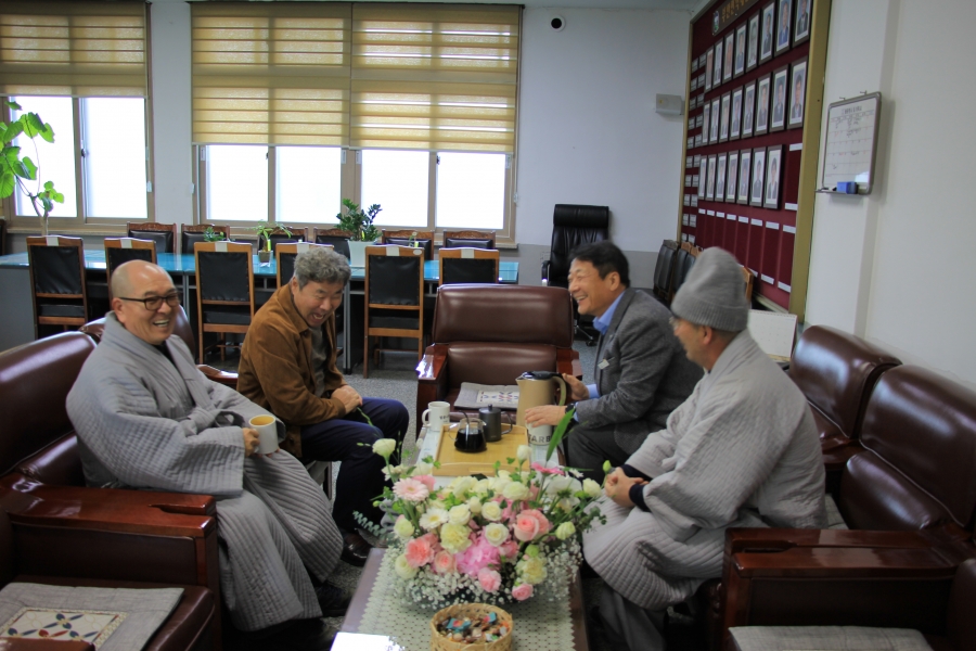 404d973be2f7ebff9d95a2989fc1603d_1770861055_3727.JPG